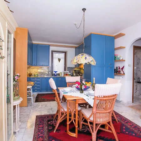 Veranda Di *